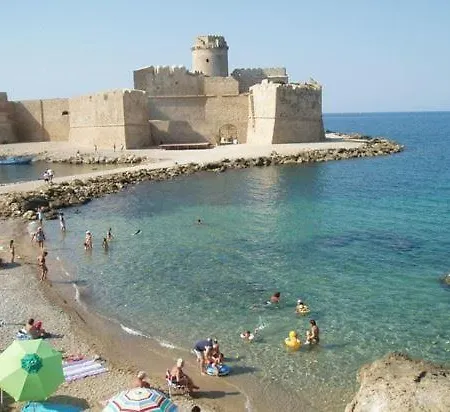 Le Castella Vista Mare Trilocale Holiday home